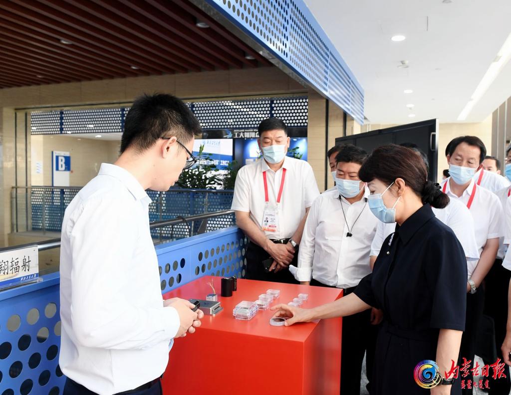 内蒙古自治区党委副书记、自治区主席王莉霞率团在陕西省学习考察
