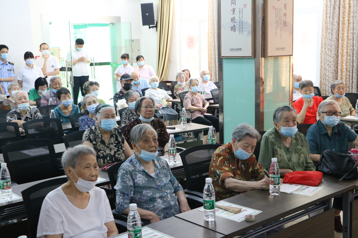 【耕读路上】食品科学技术学院百人博士志愿服务团走进基层开展科普宣讲活动