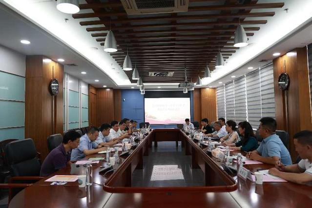 滇西应用技术大学来校调研