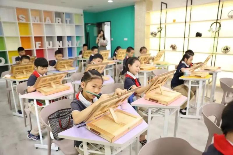上海交通大学附属黄浦实验中学、小学揭牌仪式举行