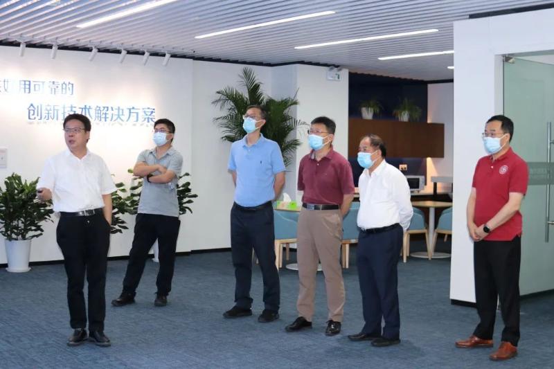 校长林忠钦调研临港智能制造基地