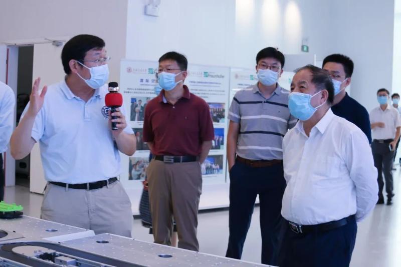 校长林忠钦调研临港智能制造基地