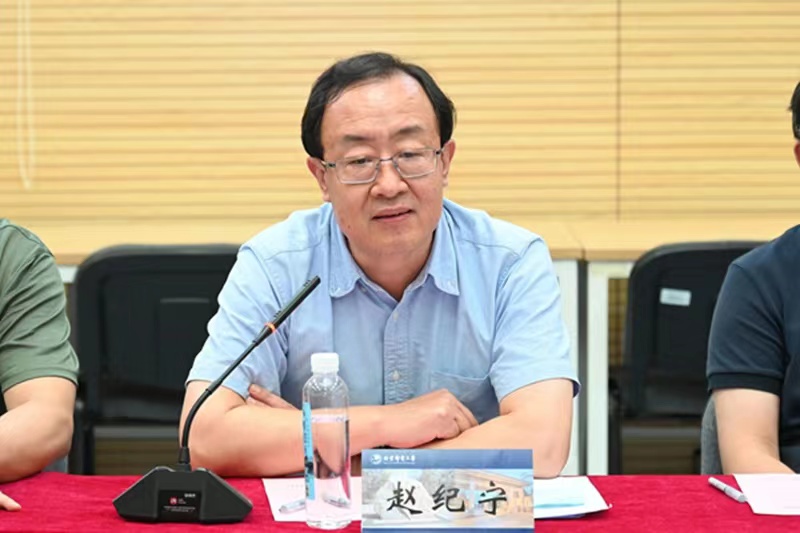 我校举行2022年秋季大学生入伍欢送会