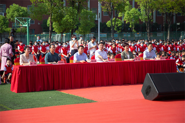 理想点亮人生拼搏成就未来——附属中学2022—2023学年度第一学期开学典礼