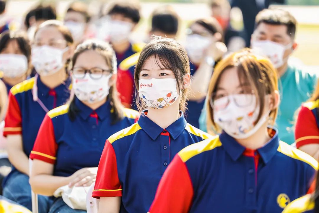 中央财经大学举行2022级新生开学典礼