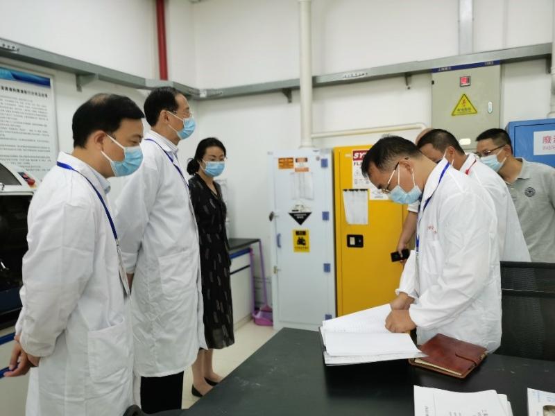 校领导带队开展2022年秋季开学实验室安全检查