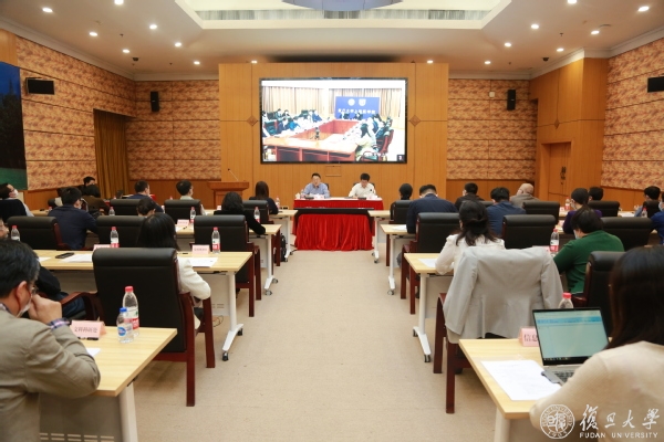 复旦大学召开校内挂职干部动员座谈会