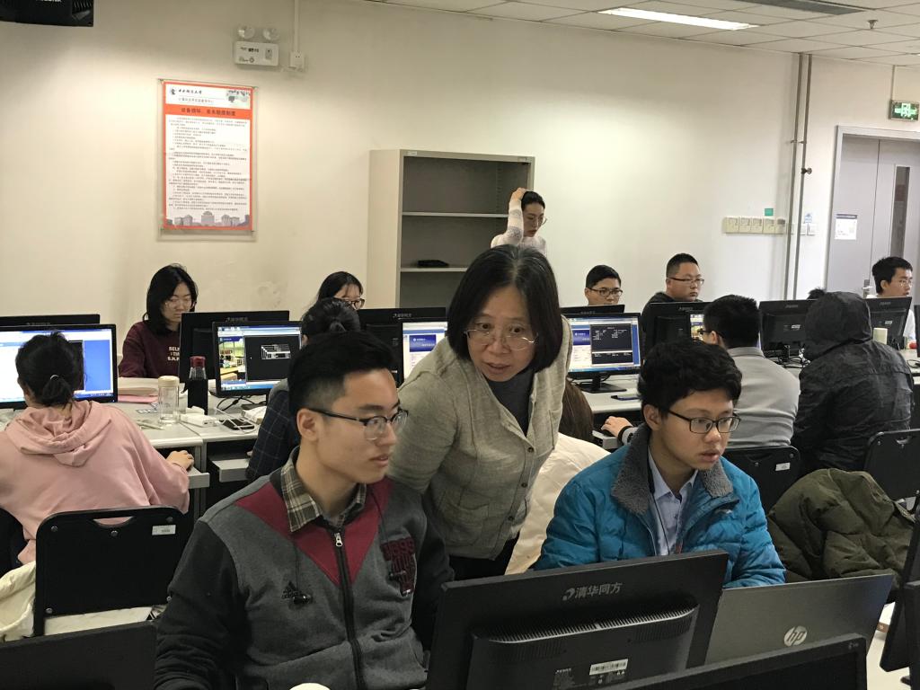 我校陈颖教授喜获2022年全国经管类实验教学优秀教师称号