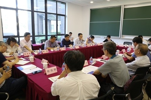 上海数学中心建设工作座谈会举行