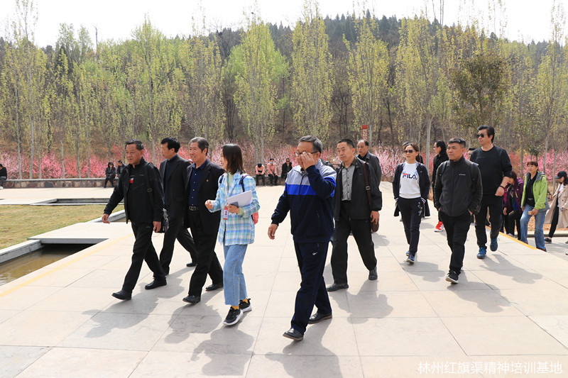 濮阳某单位组织干部党员赴林州红旗渠精神培训基地开展对红旗渠精神的考察学习