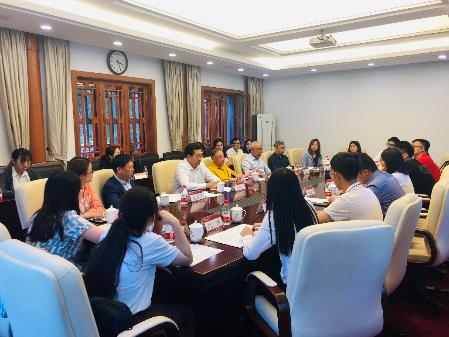 第六次全国自强模范暨助残先进代表与北大师生座谈