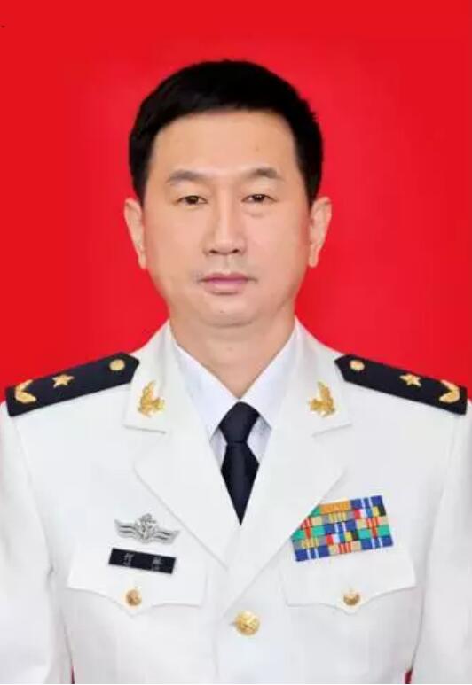 何琳