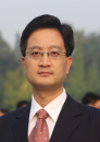 王 斌