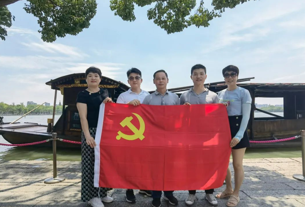 红船依旧，精神永恒——学习嘉兴南湖红色教育基地有感