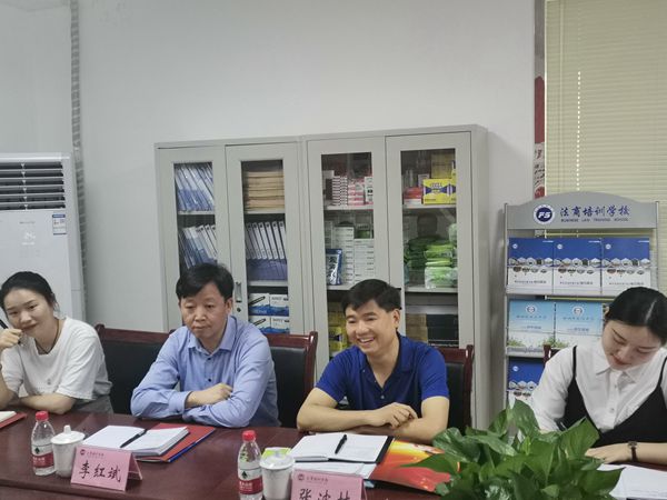 重庆文理学院继续教育学院培训学院来我校考察商定合作办学