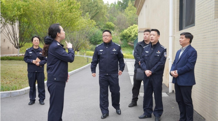 重庆法商教育培训学校与重庆警察学院开展合作洽谈