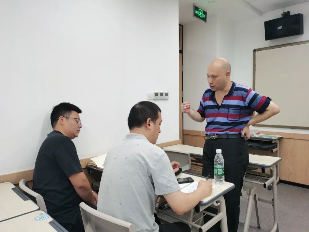 重庆法商教育培训学校成考考前复习班今日开班 助力考生成考上岸