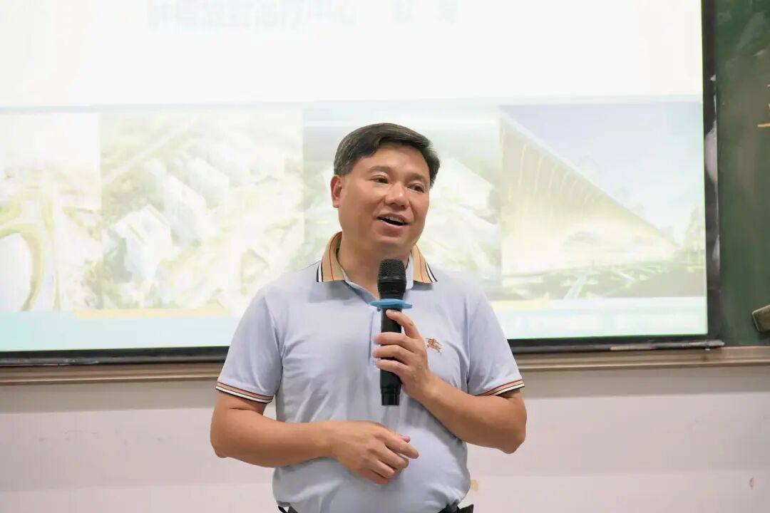 重庆法商教育培训学校举办教师节公益健康讲座 关爱教师健康科学防治肿瘤