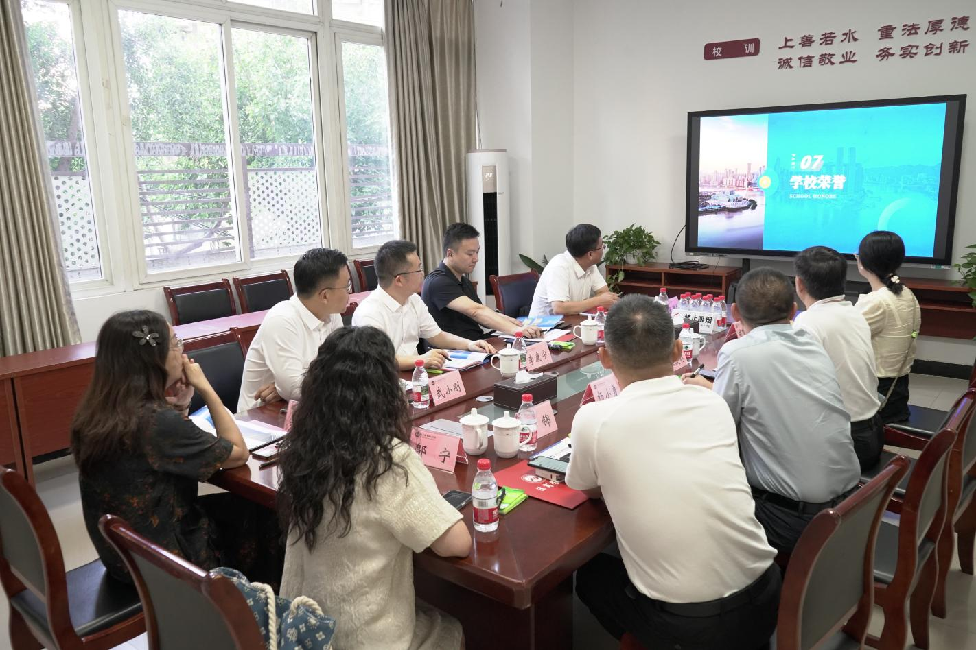 重庆市新专联第二联谊组走访调研会员单位重庆法商教育培训学校 精准对接企业需求