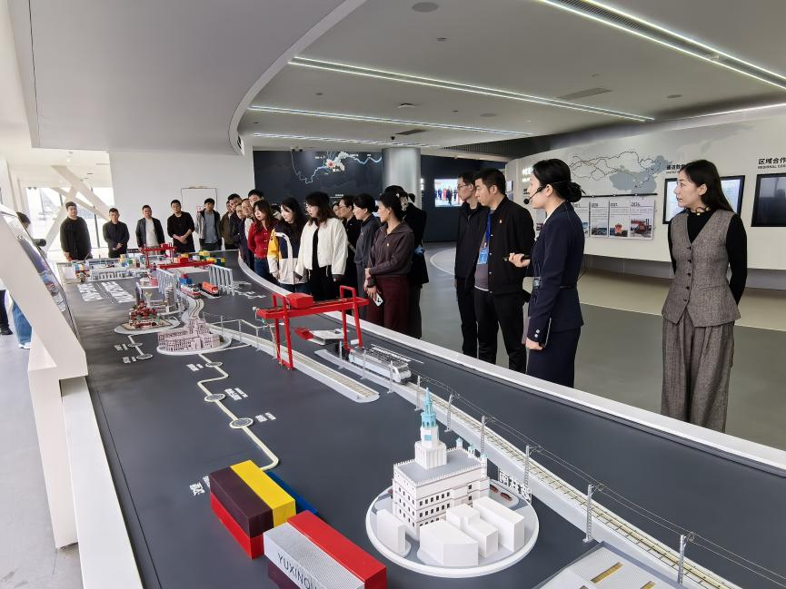 昌都市市直机关党务干部专业能力提升培训班圆满结业 —— 渝都取经锤炼过硬本领