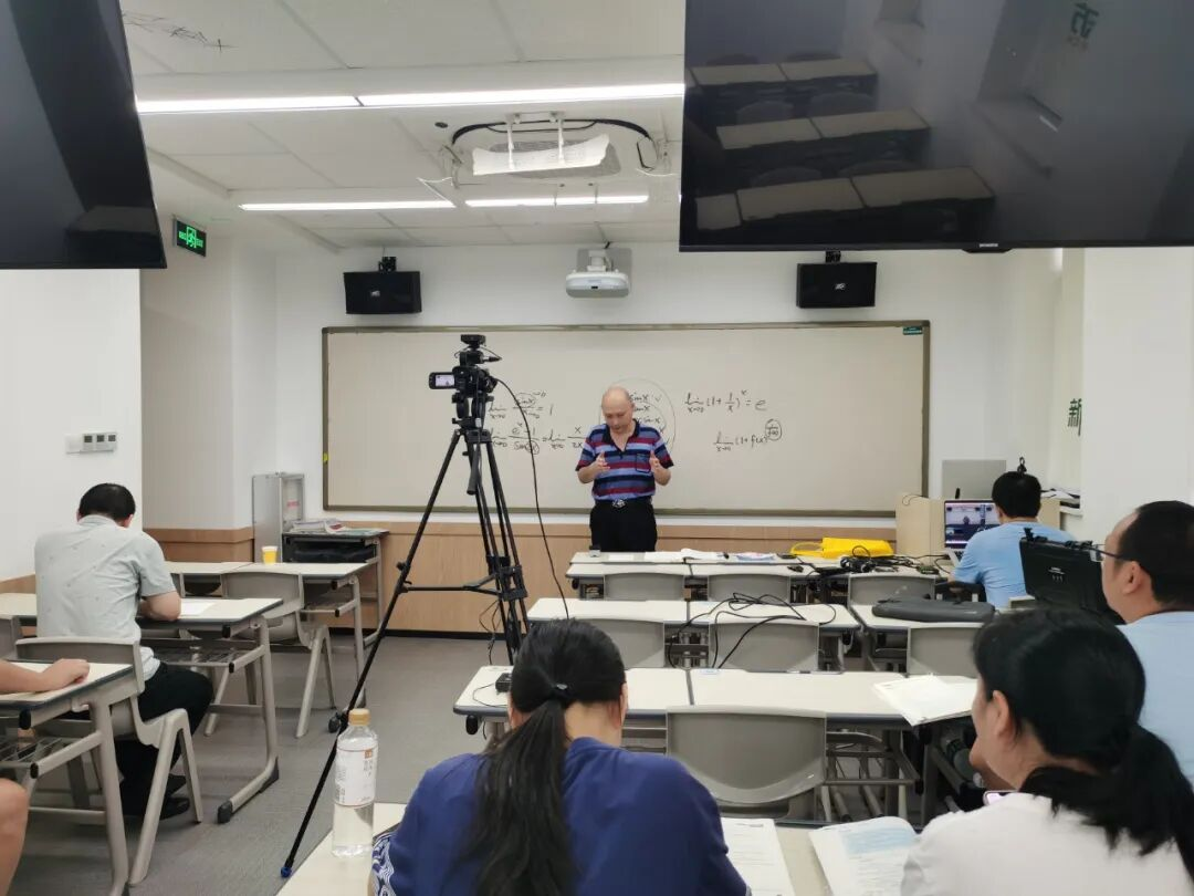 喜报丨恭喜法商教育2025年成人高考高分榜学员!考生成绩再创新高!