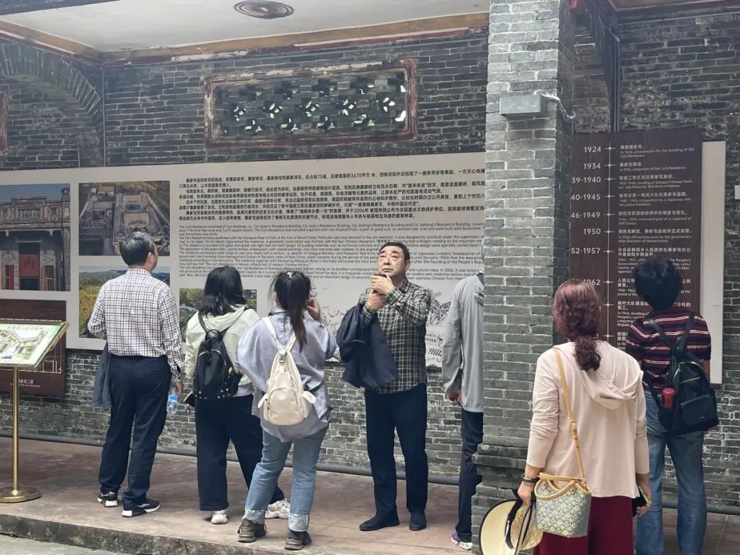 传承红色基因 厚植法治根基 五届十四期全国青少年法治教育研修班在海南开展实践活动