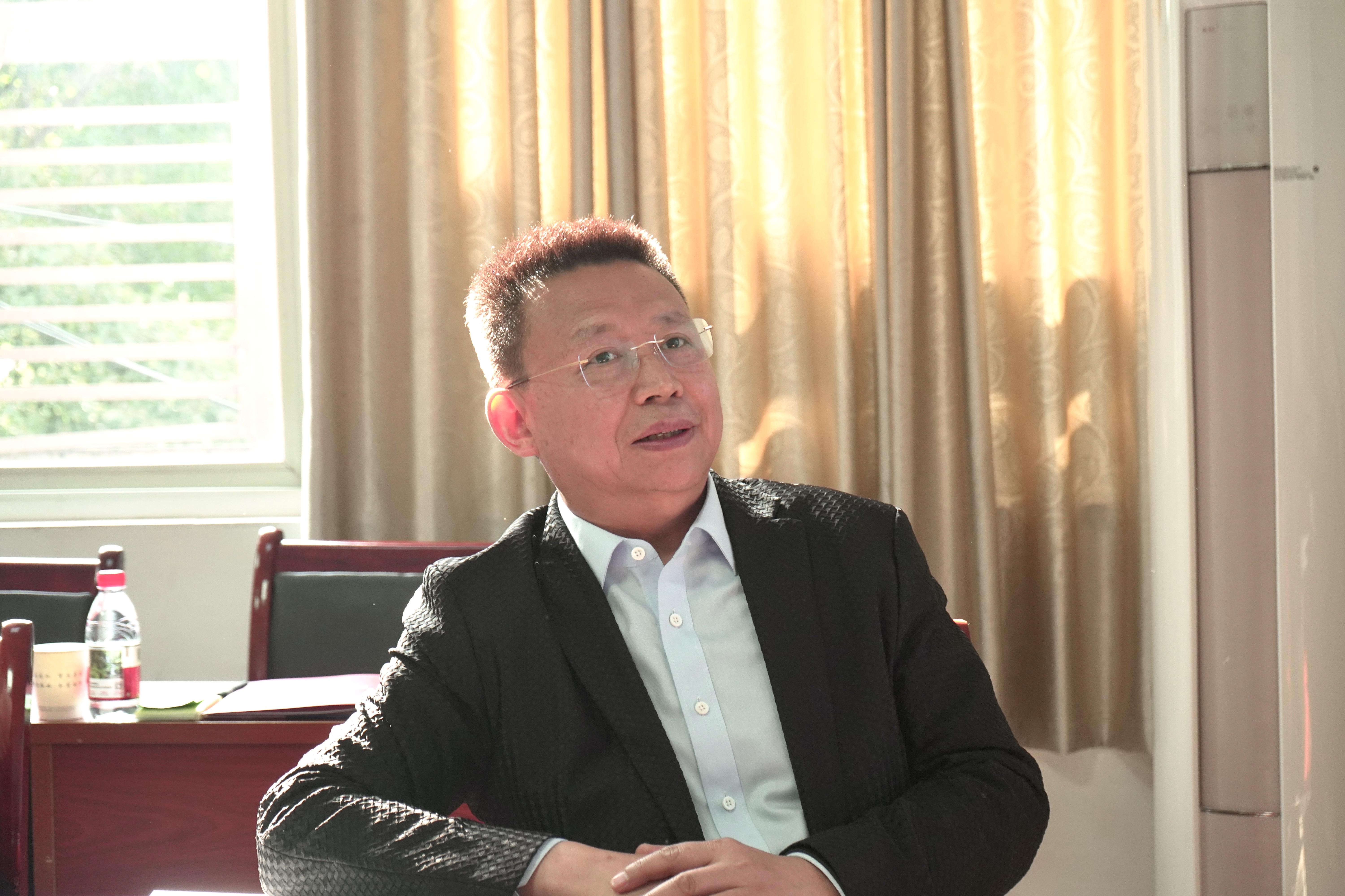 重庆法商学校热情接待重庆宣汉商会走访交流 搭建合作新桥梁