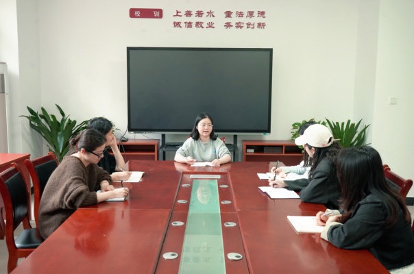 暖心护航助考路 重庆法商学校全力做好2026年上半年自考统考送考工作 暖心护航助考路 重庆法商学校全力做好2026年上半年自考统考送考工作