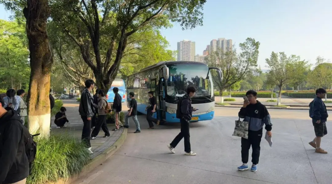 重庆法商学校顺利完成重庆文理学院自考学分认定与转换考试送考工作