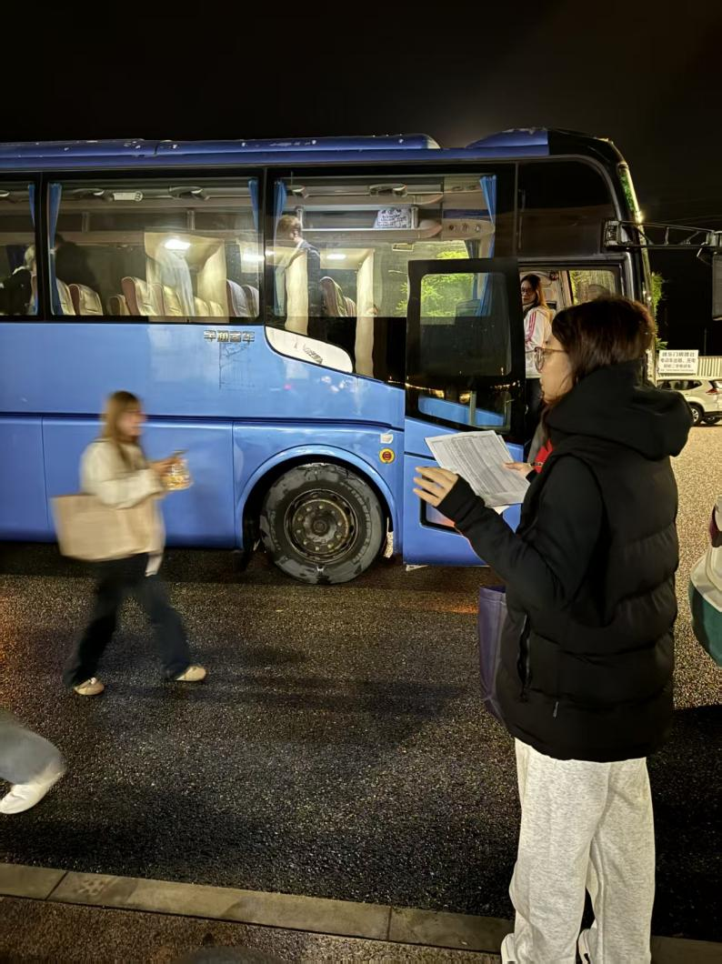 精心组织送考 全程护航梦想  ——我校顺利完成重庆工商大学学分认定考试送考工作