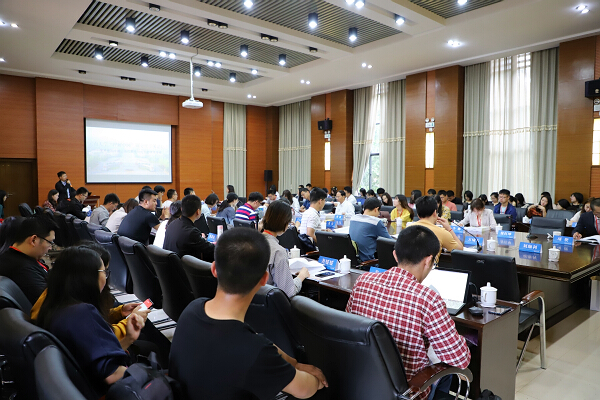 云南大学举办“理解中国”研究生学术论坛——学术中的中国：当代青年研究生的学术使命