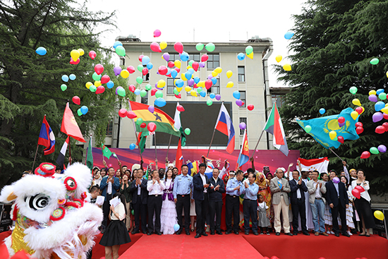 西北师大举办第六届世界各国文化风情展