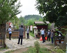 继续教育学院开展“不忘初心、牢记使命”主题党日活动