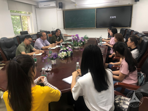 刘守训副校长参加政法学院2017级社会学班级座谈会