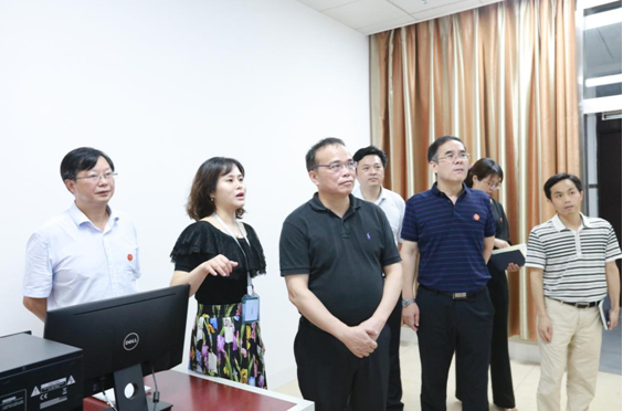 校长张灼华莅临附属南华医院调研指导工作