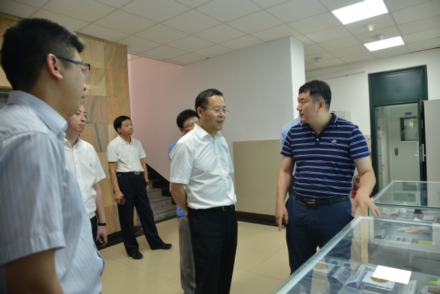 吉林省科学技术厅厅长于化东一行来校调研