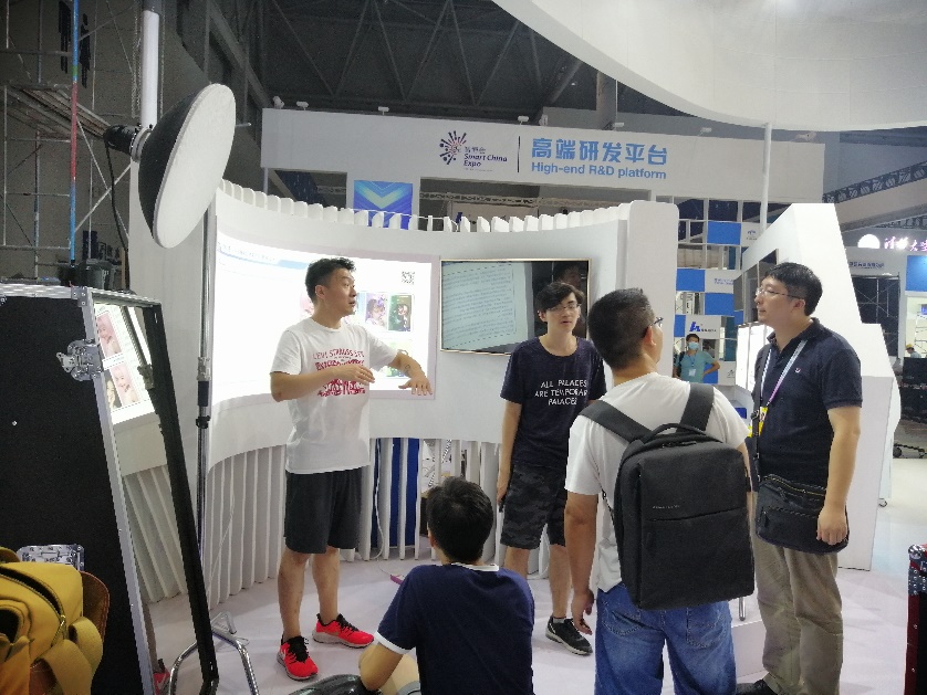 我校智博会布展工作有序推进