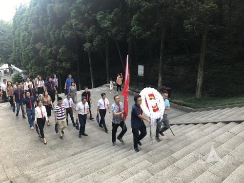 我校开展领导干部、骨干教师“不忘初心 牢记使命”主题教育干部培训班 我校开展领导干部、骨干教师“不忘初心 牢记使命”主题教育干部培训班