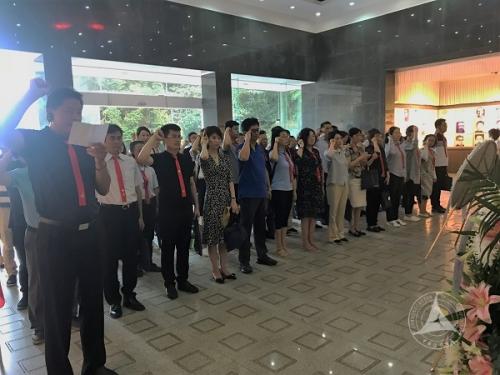 我校开展领导干部、骨干教师“不忘初心 牢记使命”主题教育干部培训班 我校开展领导干部、骨干教师“不忘初心 牢记使命”主题教育干部培训班