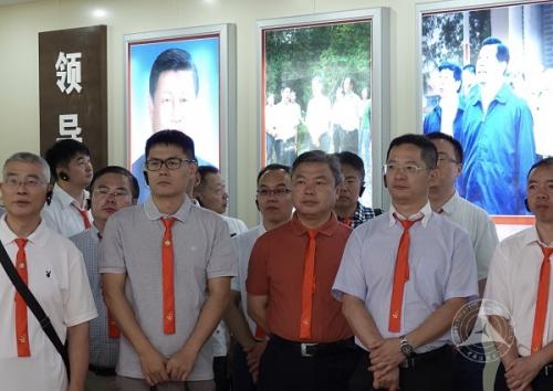 我校开展领导干部、骨干教师“不忘初心 牢记使命”主题教育干部培训班 我校开展领导干部、骨干教师“不忘初心 牢记使命”主题教育干部培训班