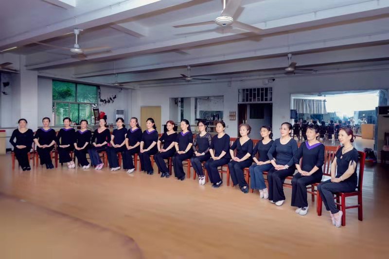 重庆大学老年大学迎来新学期学习热潮