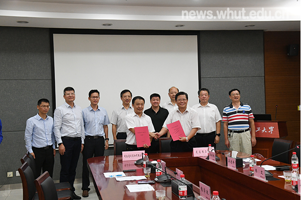 我校与闻泰通讯股份有限公司签署合作框架协议