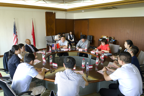 美国底特律大学校长来访