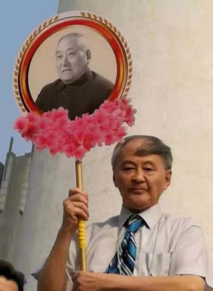 献礼七十华诞 | 看！游行彩车上的贸大人