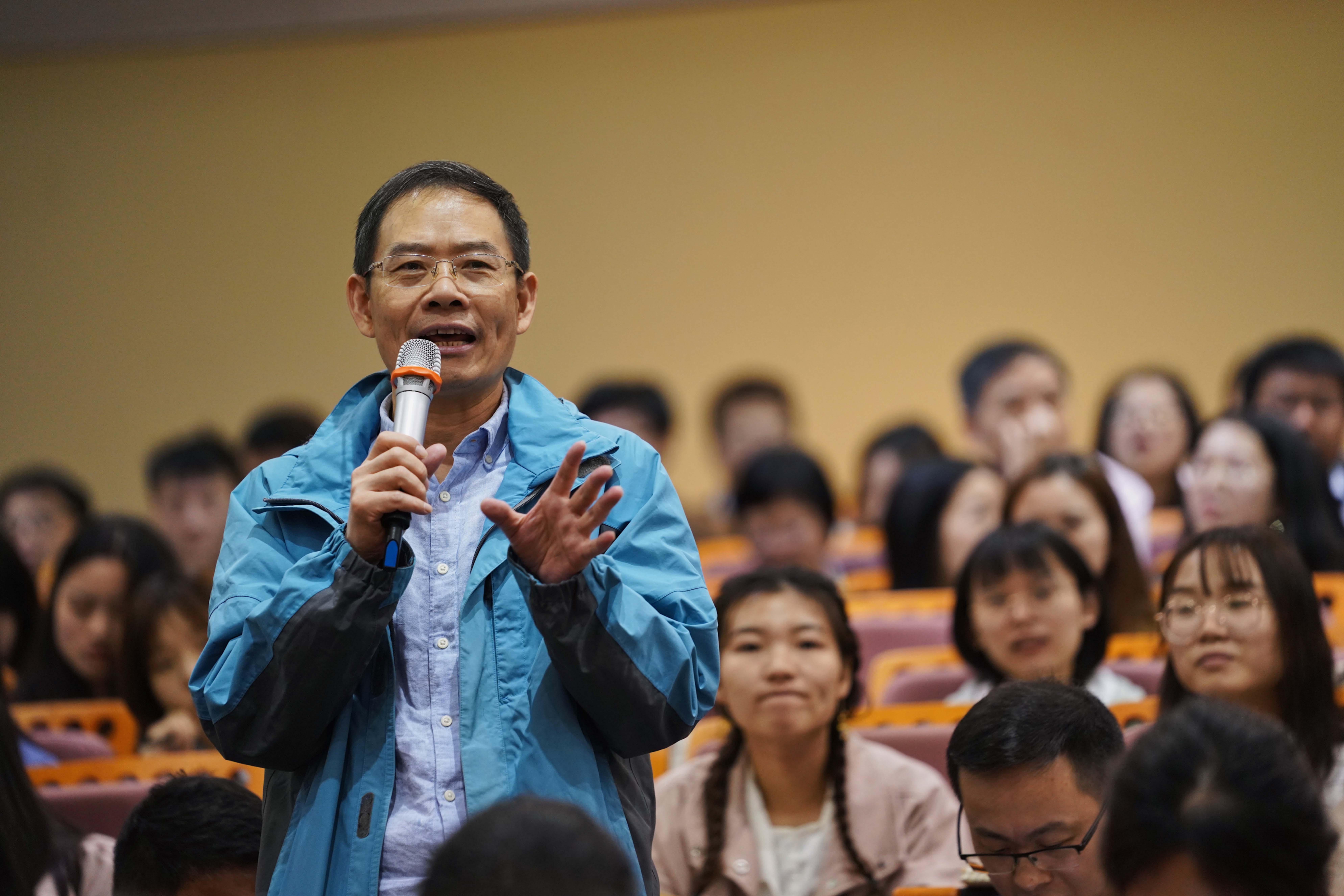 全国美国文学研究会第十三届专题研讨会在重庆大学举行