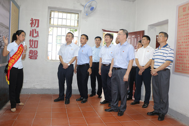 【主题教育】学校组织领导干部到廉江鹤地水库开展爱国主义和廉政教育活动