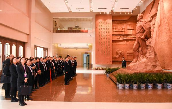 郑州财经学院“传承红色基因，牢记初心使命”主题教育培训班在我院举办