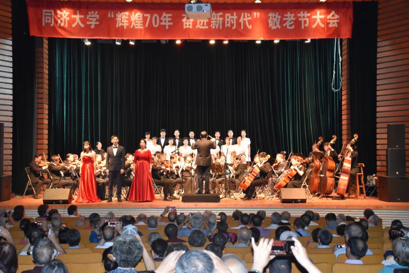 多措并举，我校为老服务暖人心