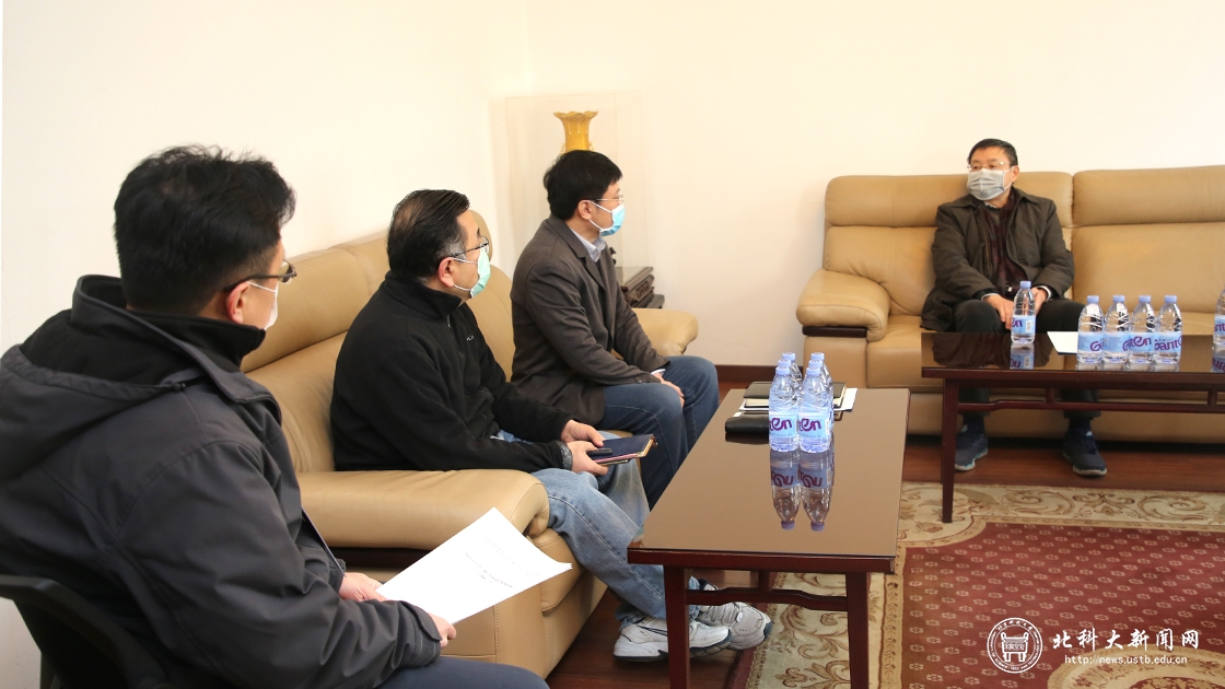 党委书记武贵龙、校长杨仁树一行调研检查疫情防控工作