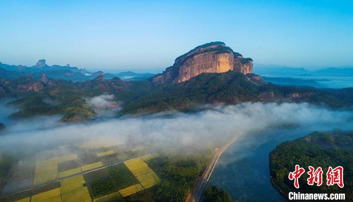 世界自然遗产广东丹霞山明起开放 全国医护、警务等人员免票